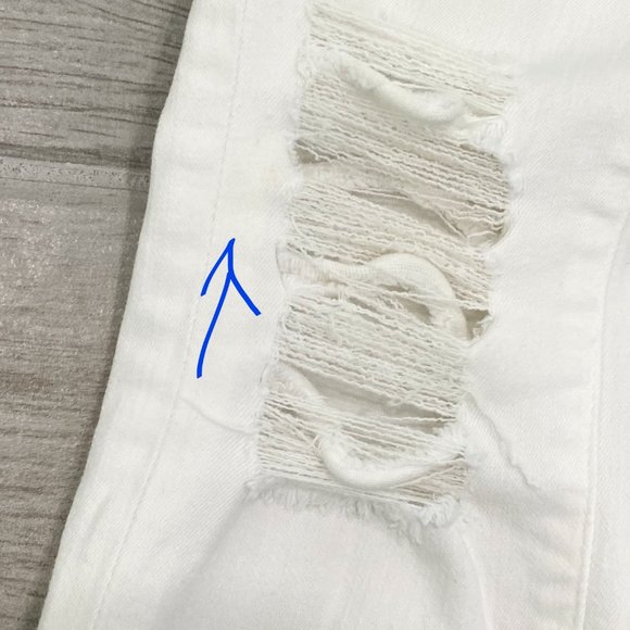 Frame Le Skinny De Jeanne Low-Rise Distressed Jeans in Ripped Blanc White Sz 24 - Picture 11 of 12